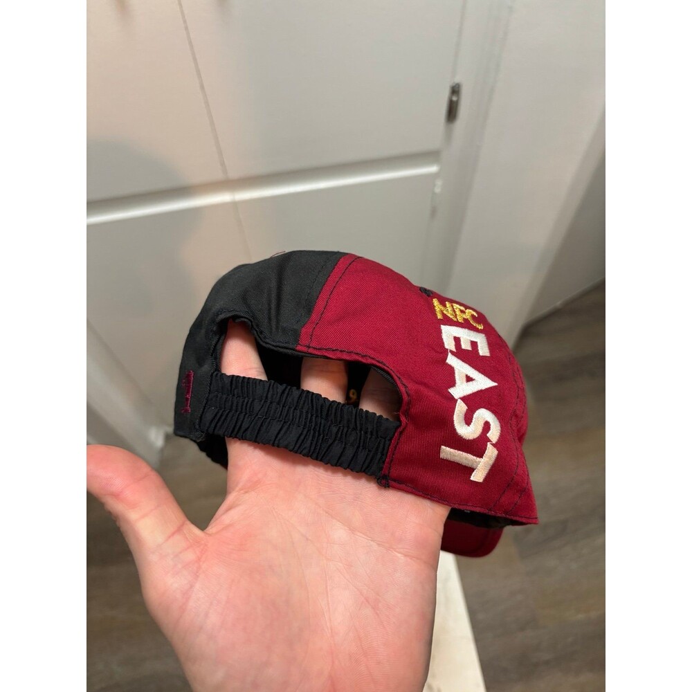 Vintage Reversible Washington Redskins / Commanders hat - Picture 2 of 6